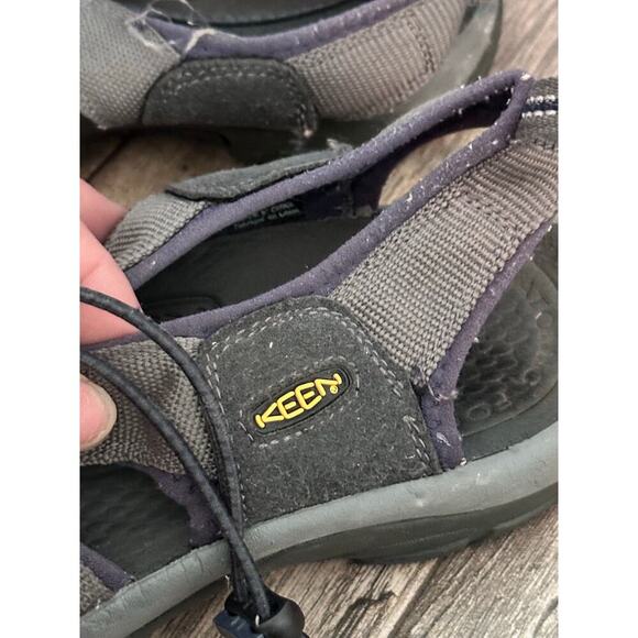 KEEN Men\'s Gray Newport H2 Leather Flats Sandals Size 9.5 main image 6